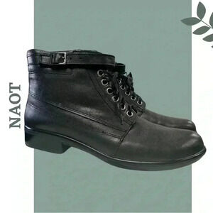 Naot Women's Kona Water Resistant
Black Leather Ankle Boot Size 38